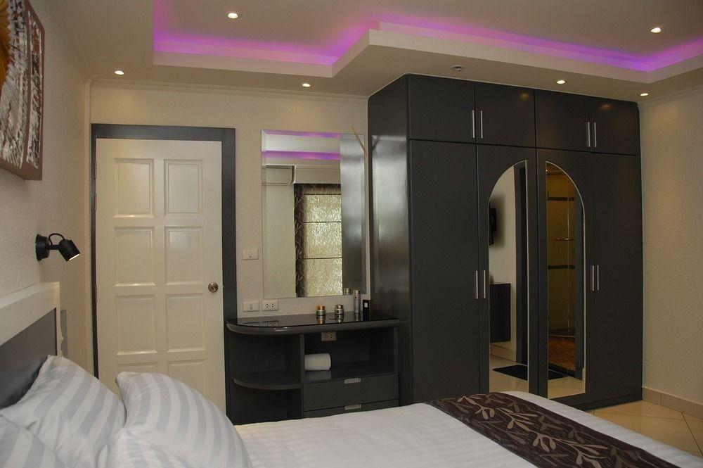 Sirikarn Residence & Luxury Apartments Pattaya Exteriör bild