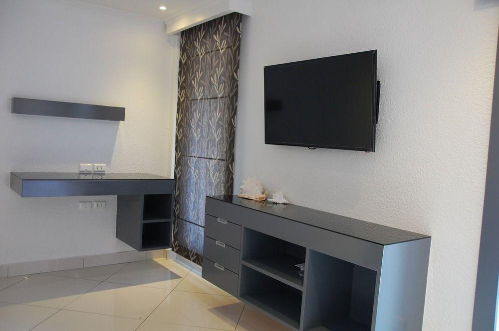 Sirikarn Residence & Luxury Apartments Pattaya Exteriör bild