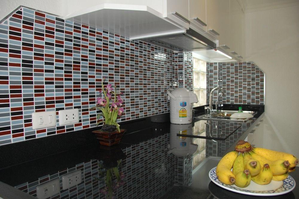 Sirikarn Residence & Luxury Apartments Pattaya Exteriör bild