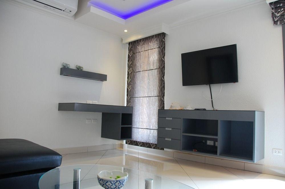 Sirikarn Residence & Luxury Apartments Pattaya Exteriör bild