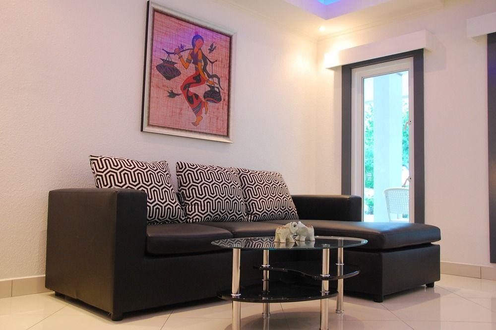 Sirikarn Residence & Luxury Apartments Pattaya Exteriör bild