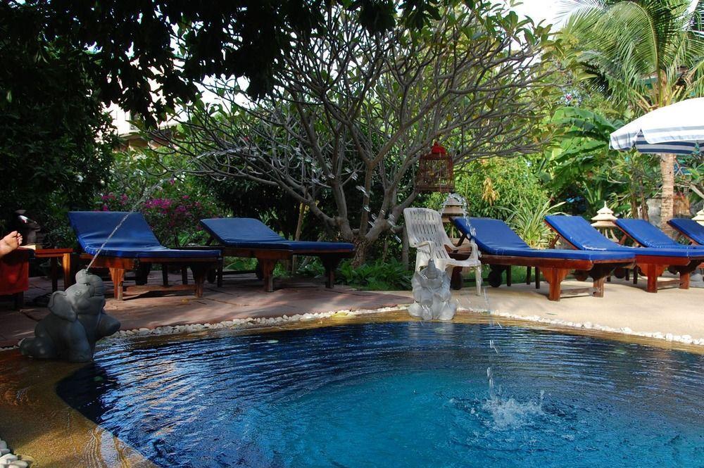 Sirikarn Residence & Luxury Apartments Pattaya Exteriör bild