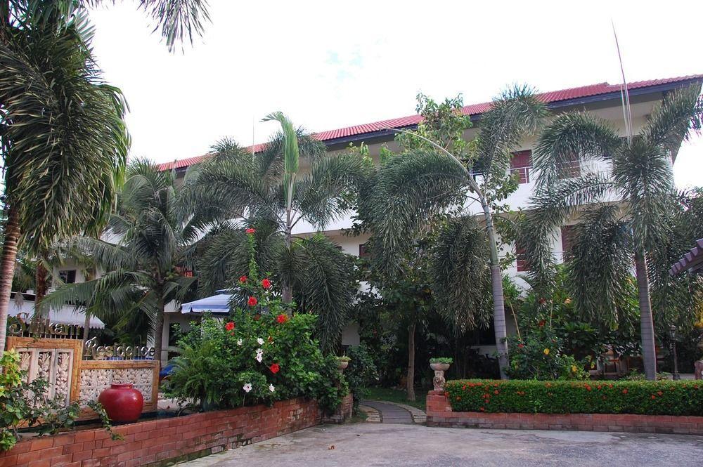 Sirikarn Residence & Luxury Apartments Pattaya Exteriör bild