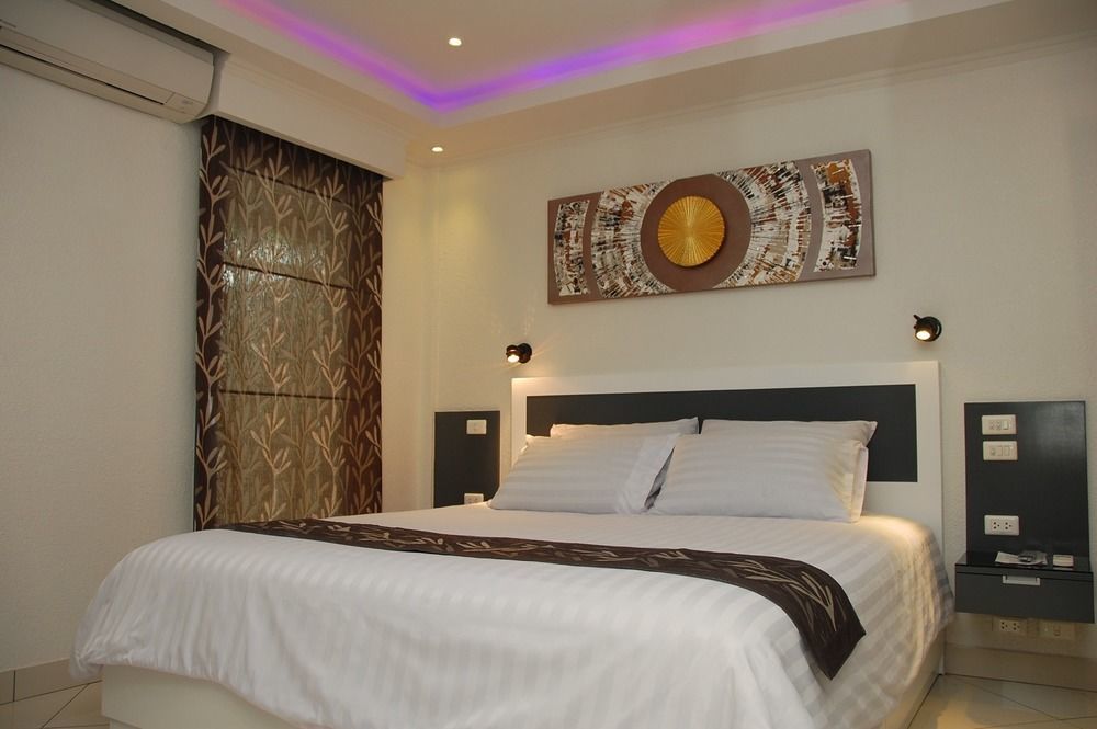 Sirikarn Residence & Luxury Apartments Pattaya Exteriör bild