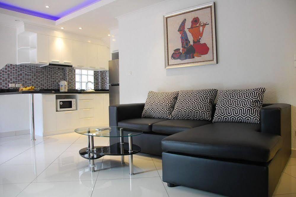Sirikarn Residence & Luxury Apartments Pattaya Exteriör bild